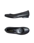 Stele Ballet Flats