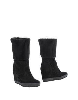 Logan Crossing Boots