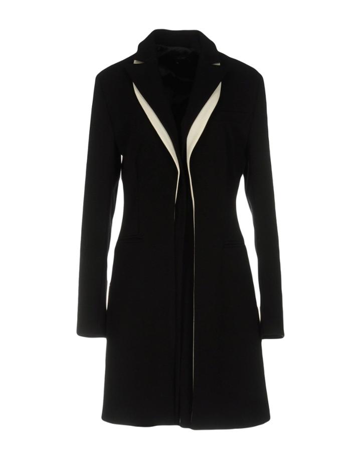 Mary D'aloia&reg; Coats