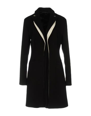 Mary D'aloia&reg; Coats