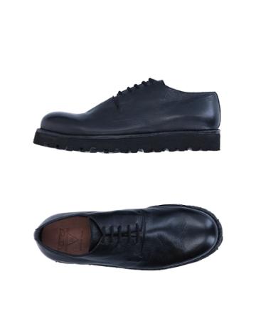 Open Closed Shoes Sneakers