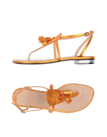 Dibrera Toe Strap Sandals