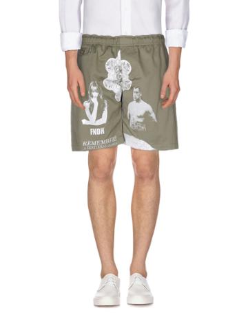 Fifteen And Half Bermudas