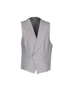 Deluis Vests