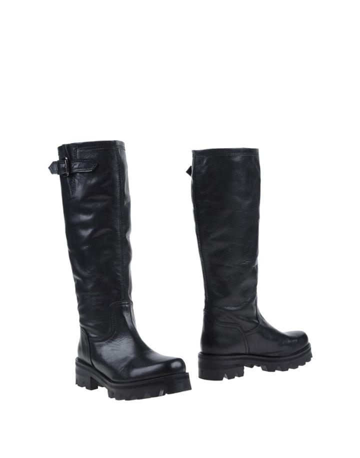 C.g Berlin Boots