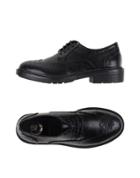 Sara L Pez Lace-up Shoes