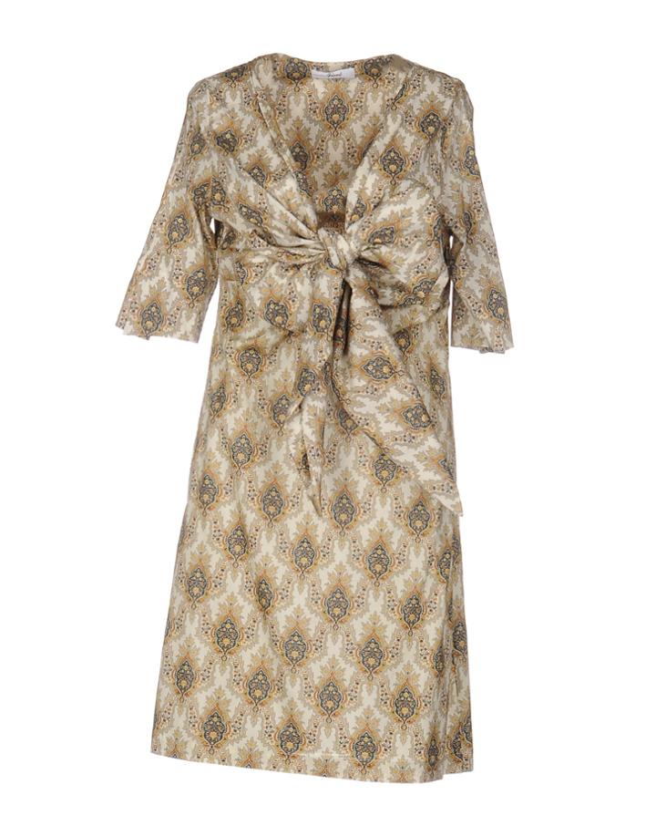 Aplomb Knee-length Dresses