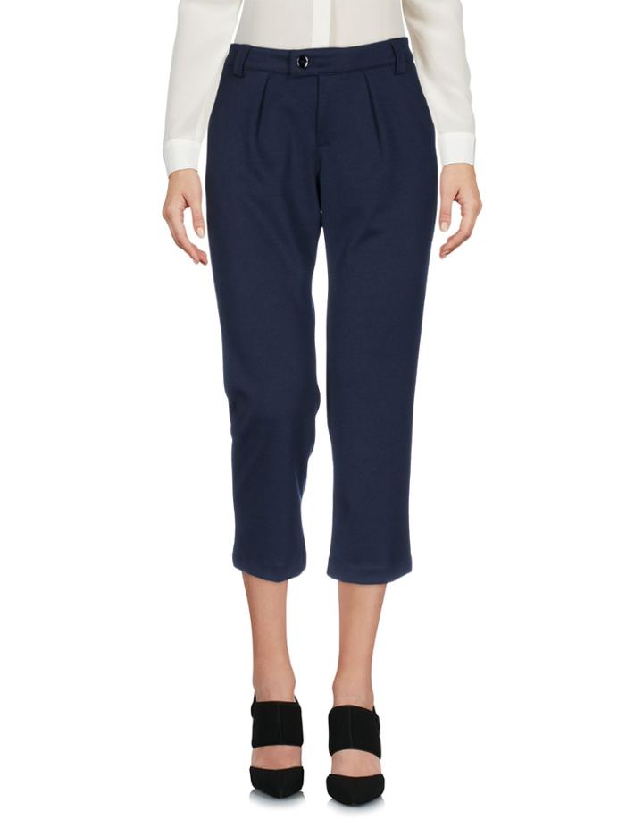 Romeo & Julieta 3/4-length Shorts