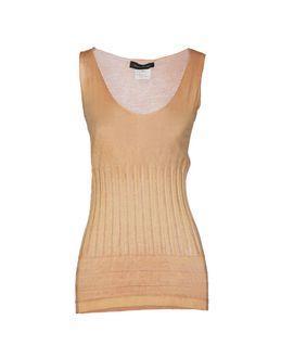 Collection Privee? Tops