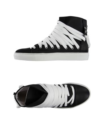 O&starf;m Orzo & Malto Sneakers