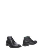 Exceed Ankle Boots