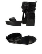 Fessura Sandals