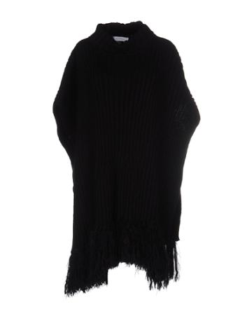Laltramoda Capes