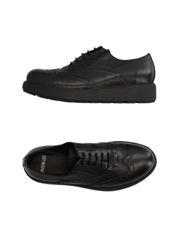 Vivien Lee Lace-up Shoes