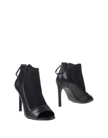 Atelj  71 Ankle Boots