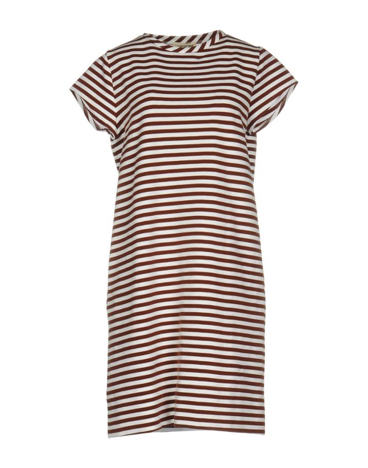 Mille 968 Knee-length Dresses
