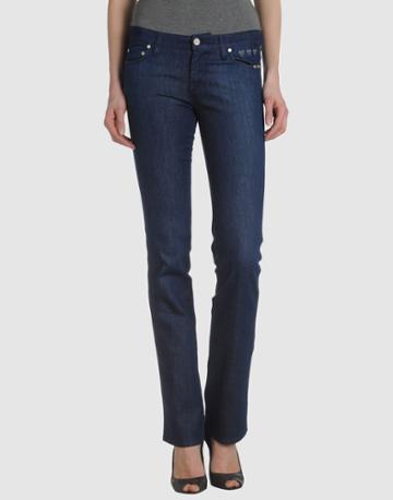 By Nisearch Jeans