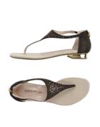 Plage De Ville Toe Strap Sandals