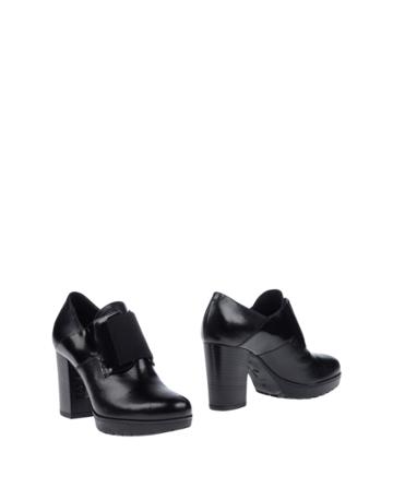 Janet Sport Booties