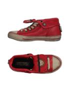 Matchless Sneakers