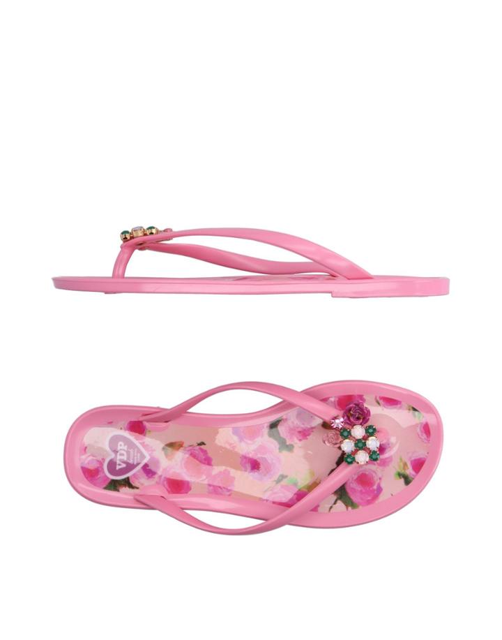 Vdp Beach Toe Strap Sandals