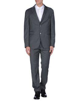 Geremia Suits