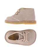 P P  Lace-up Shoes