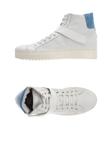 Adeep Sneakers