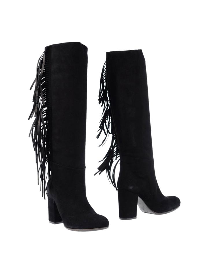 Airport Boots