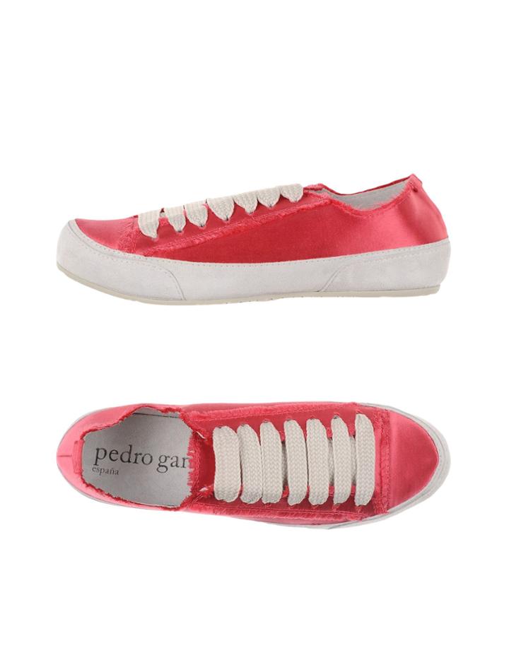 Pedro Garc A Sneakers