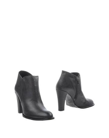 Bourne Ankle Boots