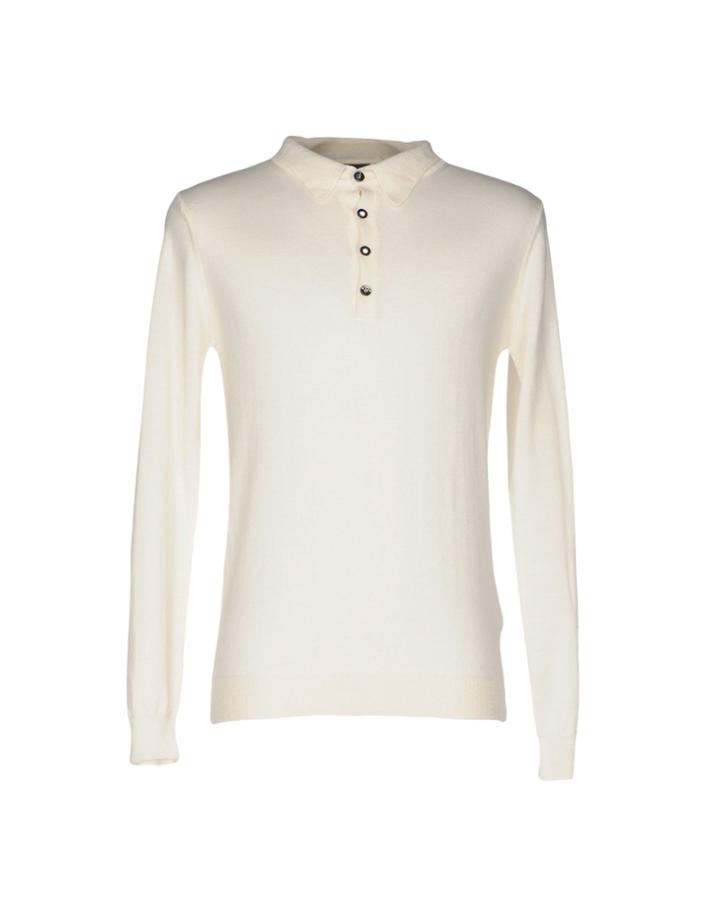 Oscar Jacobson Sweaters