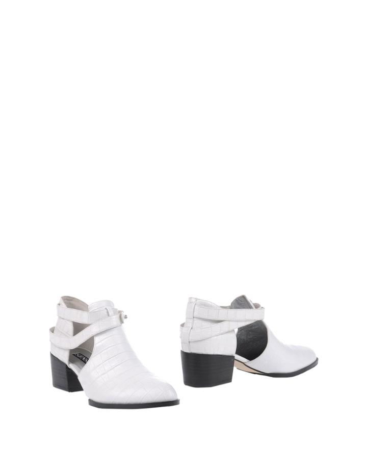 Senso Booties