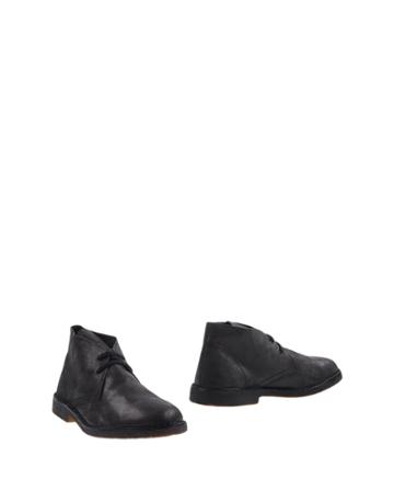 Md 75 Ankle Boots