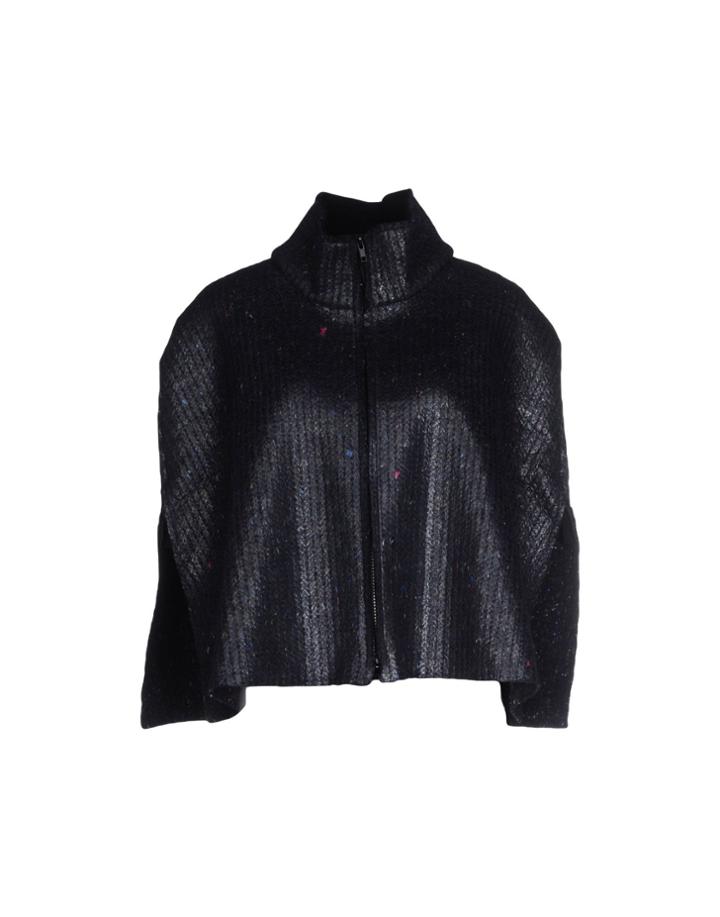 Es'givien Capes & Ponchos