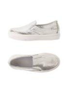 List Sneakers