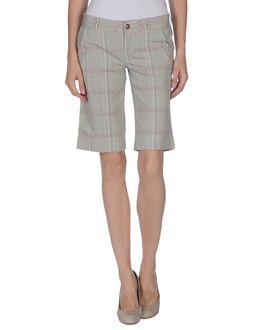 Oakley Bermudas