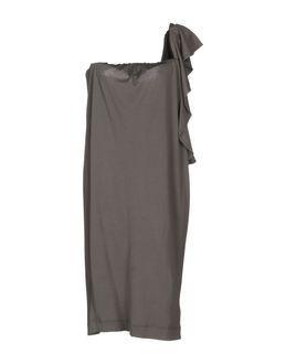 Nude Knee-length Dresses
