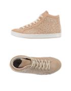 Tri. Be. Ca Sneakers
