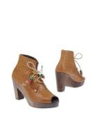 Dolfie Ankle Boots