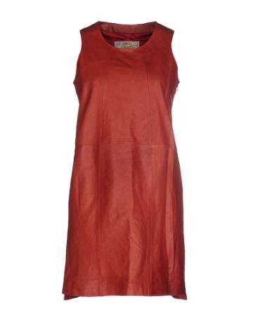 Vintage De Luxe Short Dresses