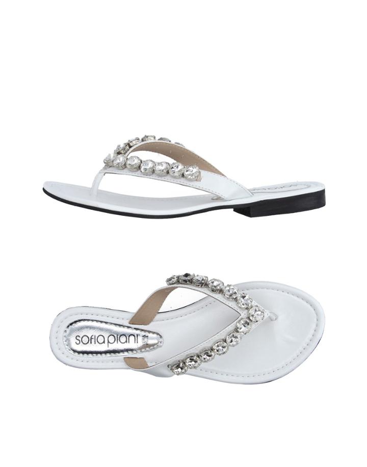 Sofia Piani Toe Strap Sandals