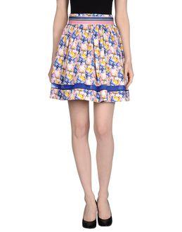 Si-jay Knee Length Skirts