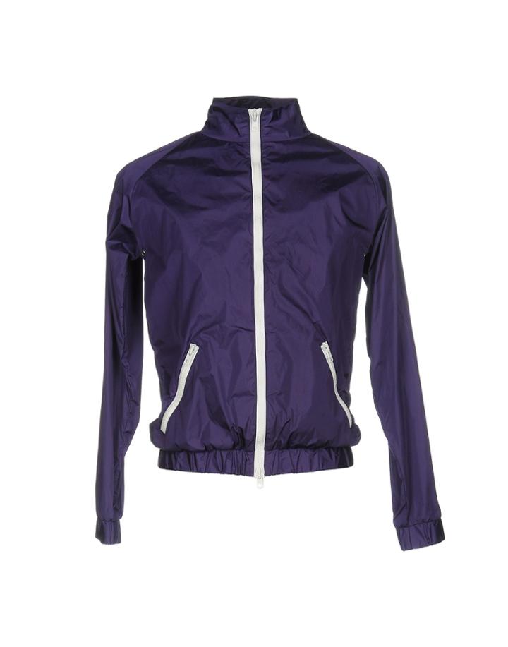 B&#8800; Bio Different Jackets