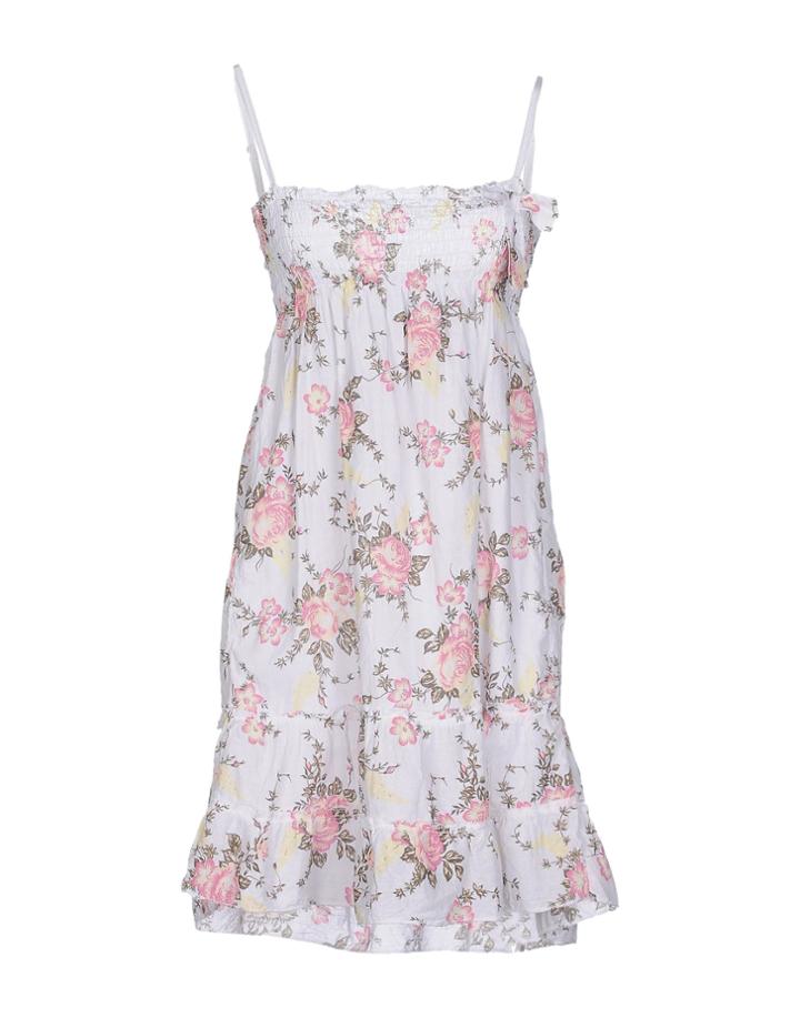 Moyto Short Dresses