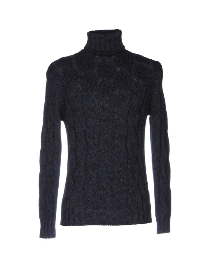 S. Moritz Turtlenecks