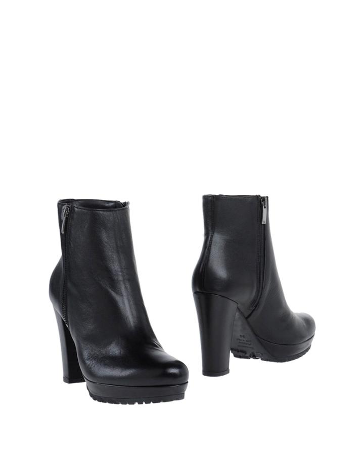 Luis Mas Ankle Boots