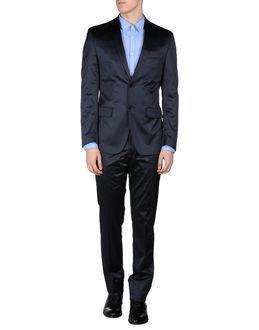 Manuel Ritzpipo Suits