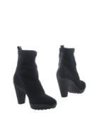 Silvie Ankle Boots