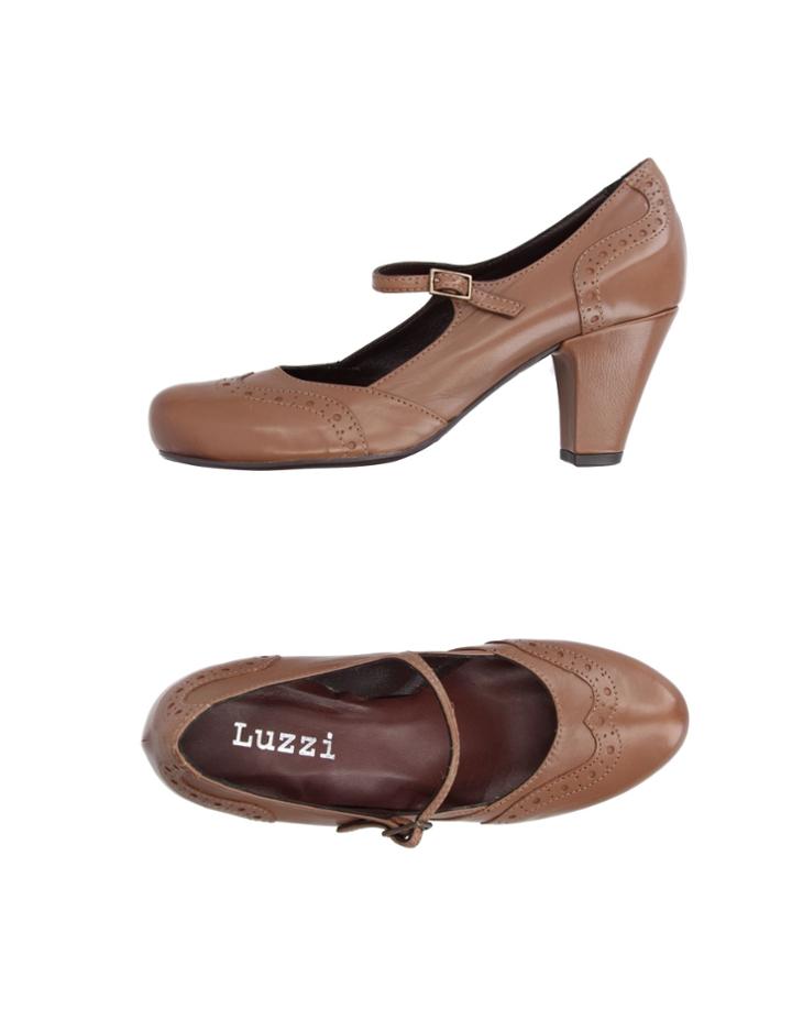Luzzi Pumps